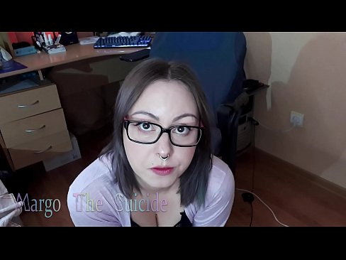 ❤️ Eynəkli Seksual Qız Kamerada Dildosunu Dərindən Əyir ❌ Sikişmə bizdə ️❤